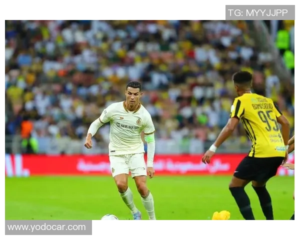 足球明星们常用哪些软件观看比赛和分析数据揭秘